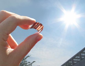 Organic photovoltaic cells