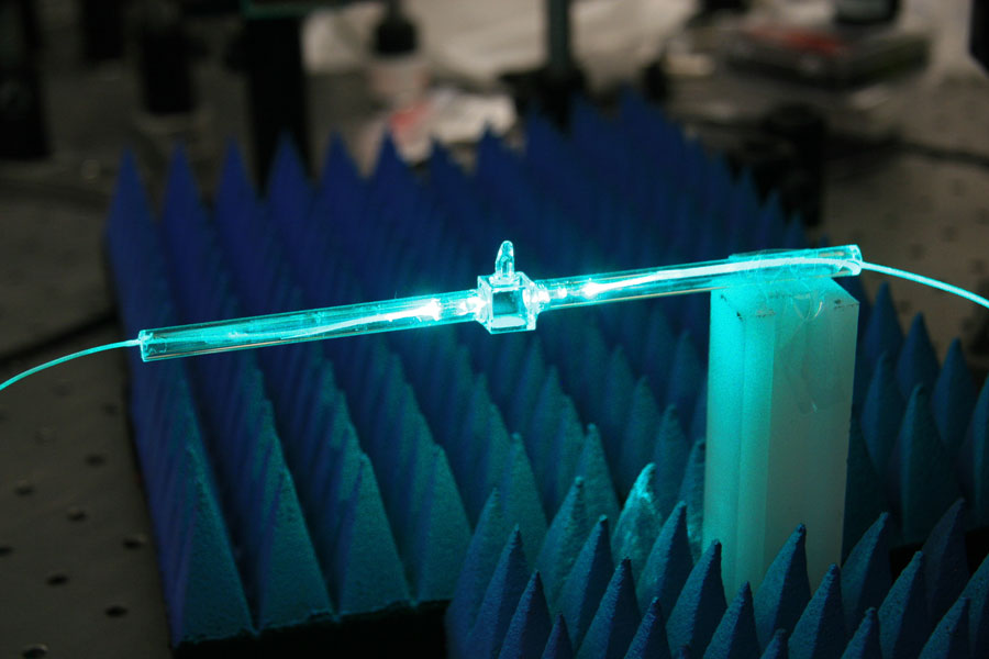 Photo of the first fiber-coupled vapor-cell for electrical field measurements. The fiber-coupled sensor head (i.e., the vapor cell) can be moved off the optical table for ease of operation, which is useful in field-strength measurements, and for near-field and sub-wavelength imaging applications. <br/>CREDIT: NIST Photo of the first fiber-coupled vapor-cell for electrical field measurements. The fiber-coupled sensor head (i.e., the vapor cell) can be moved off the optical table for ease of operation, which is useful in field-strength measurements, and for near-field and sub-wavelength imaging applications. Credit: NIST