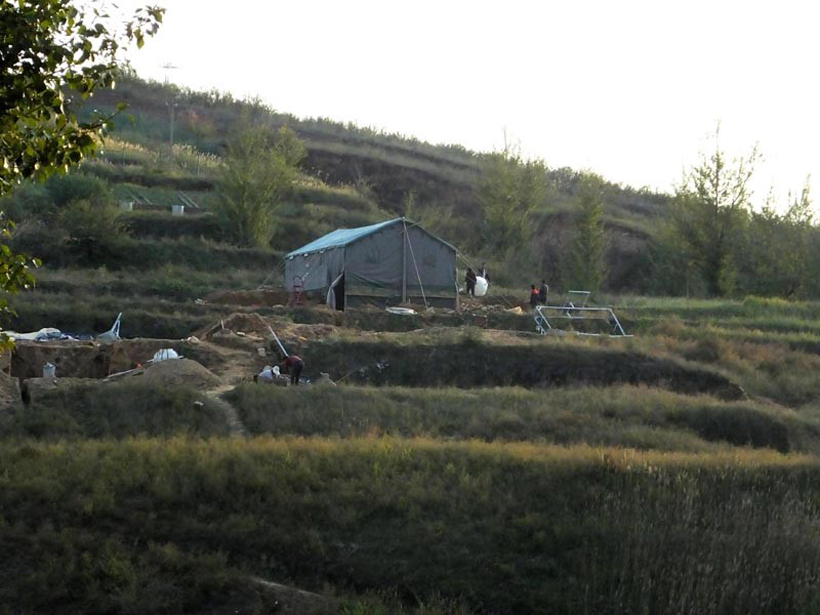A movable lab for field study of gravity erosion on the Loess Plateau of China <br/>CREDIT: X.-Z. Xu/DLUT A movable lab for field study of gravity erosion on the Loess Plateau of China CREDIT: X.-Z. Xu/DLUT